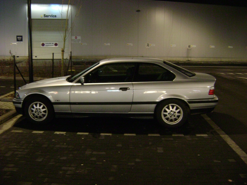 BMW 320i Coupé e36 de 1997 Dsc00810