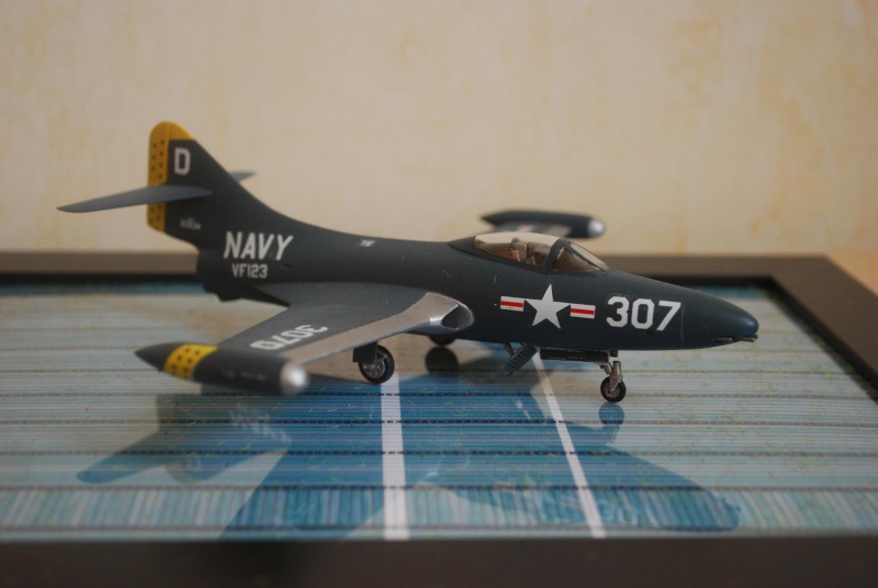 [HASEGAWA] F9F-2 Panther - VF-123 - 1955 F9f_pa10
