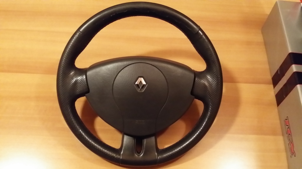 Volante con airbag 20150210