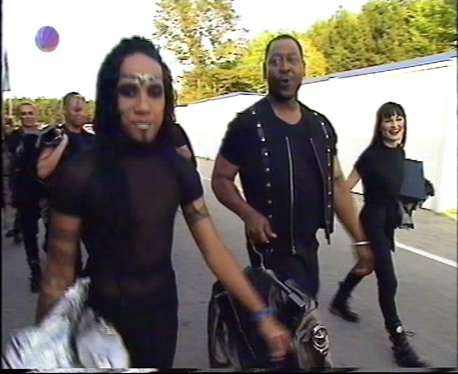 [DL] Michael History Tour Backstage 1997- Blitz TV Spezial Blitz_31