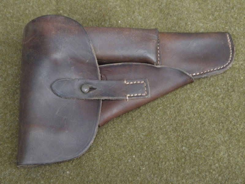 Holster de pistolet allemand mais lequel ?? 1e900f10