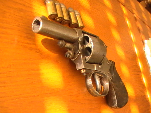 revolver -  Un modeste revolver  Webley  British Bulldog Pic_1811