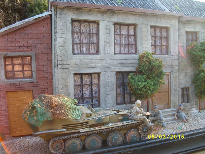 Sd.Kfz. 140 Flakpanzer 38 (t) Gepard [ITALERI 6461 ] ferme brûlée deuxième version (Diorama terminé). 00213
