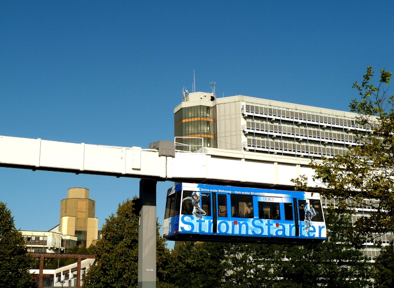 DEW21 Dortmund: die H-Bahn und anderes! P1350116