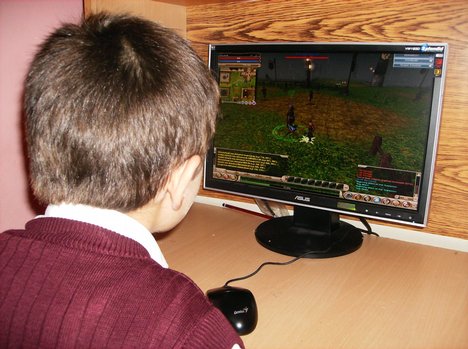 UK kids play eight hours of games each week during hols 78eea610