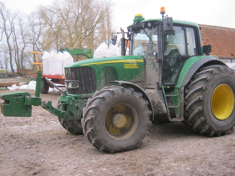 Concours du tracteur le plus cradingue - Page 11 6820_010