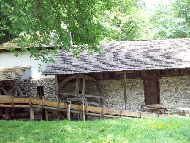 =Dumbrava Sibiului,muzeul satului,... 101_0679