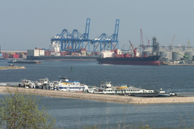 =Portul Rotterdam,Olanda,2011,... Portva11