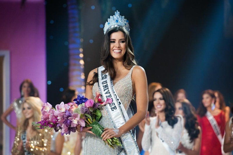 Miss Universe 2014/2015 Winner 10952310