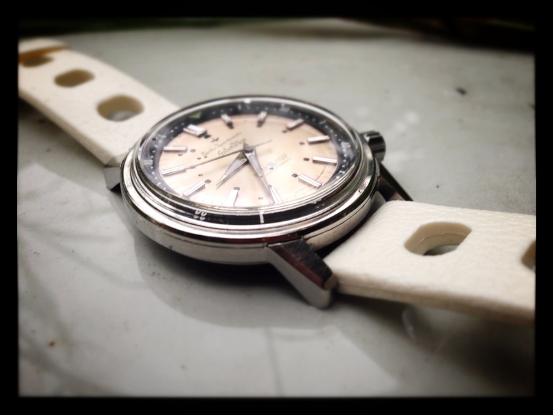 Revue du premier chronographe japonais - référence 45899 Silver10