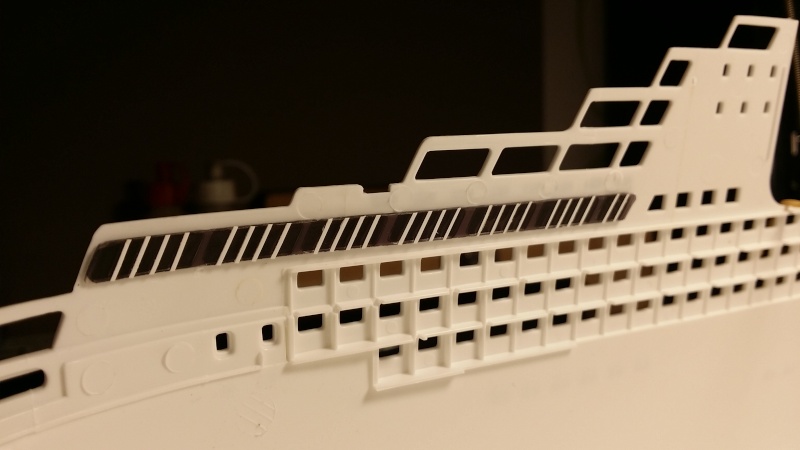 RMS Queen Mary 2 [Revell+éclairage Fibre+LED 1/400°] de erfrance60 2015-027
