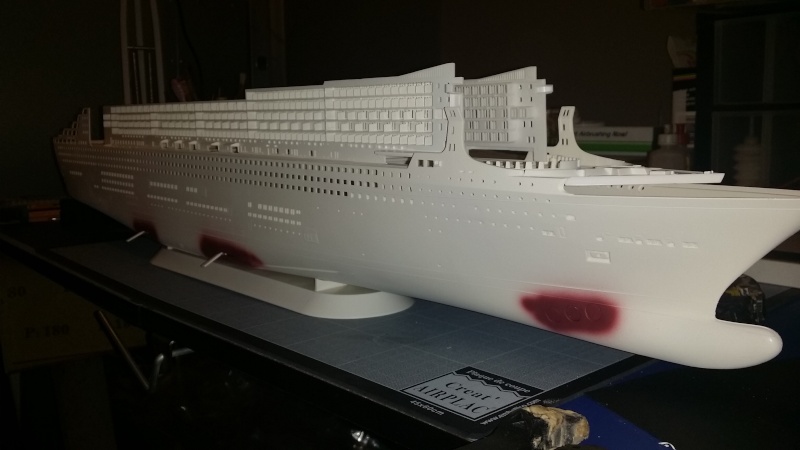 RMS Queen Mary 2 [Revell+éclairage Fibre+LED 1/400°] de erfrance60 - Page 3 Image20