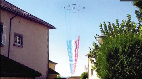 La Patrouille de France survole Aurillac Cantal10