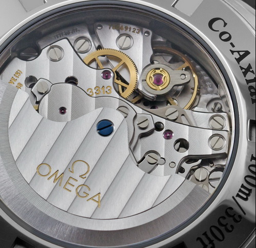 montres de + de 1000 euros - Page 19 Omega_10