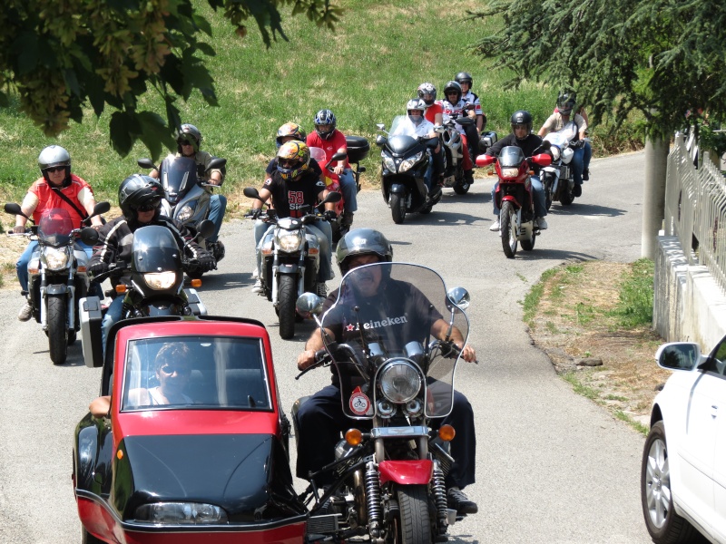 07-07-2013...e senza volerlo, toh un pò di moto...( a Castellaro) Img_2510