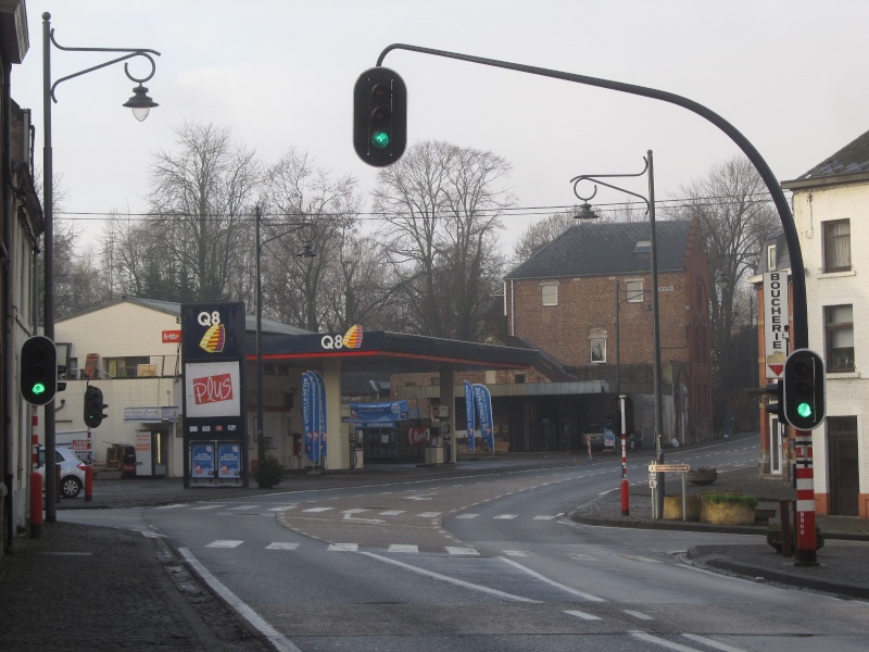 STREET VIEW : les enseignes de stations carburant / essence - Page 7 Img_4611