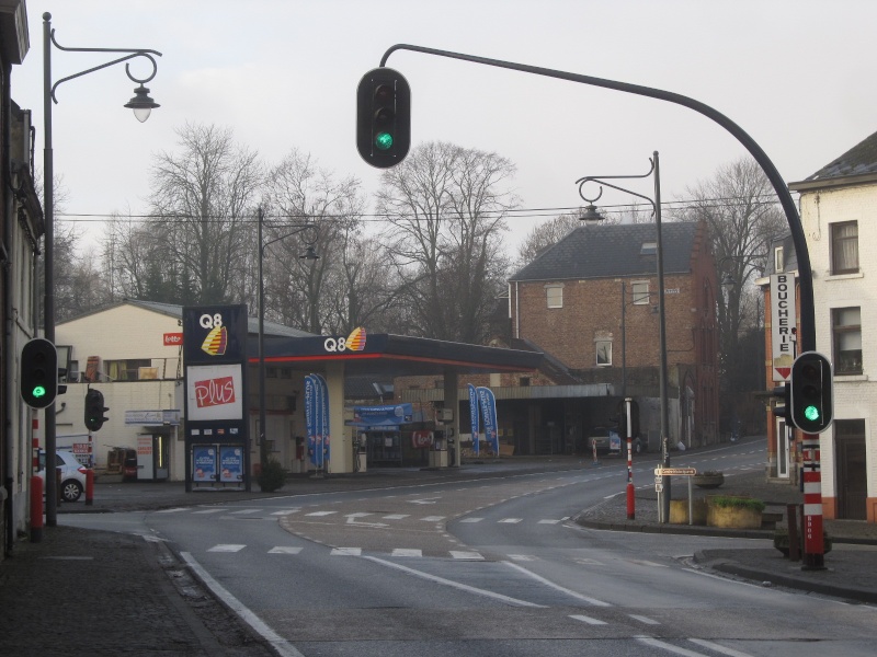 STREET VIEW : les enseignes de stations carburant / essence - Page 6 Img_4611