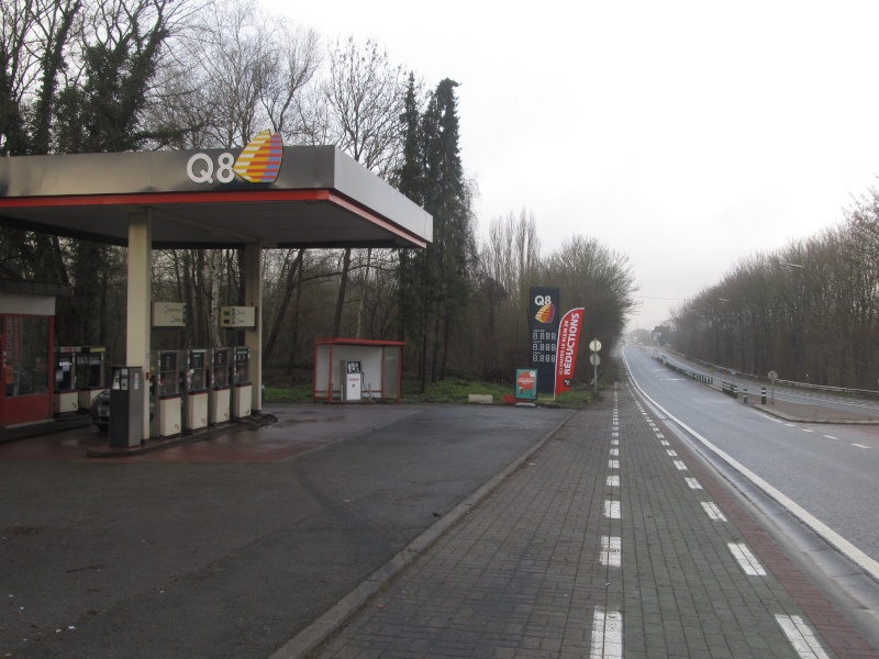 STREET VIEW : les enseignes de stations carburant / essence - Page 6 Img_4716