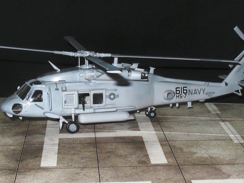 [Italeri] HH-60H seahawk Img_0028