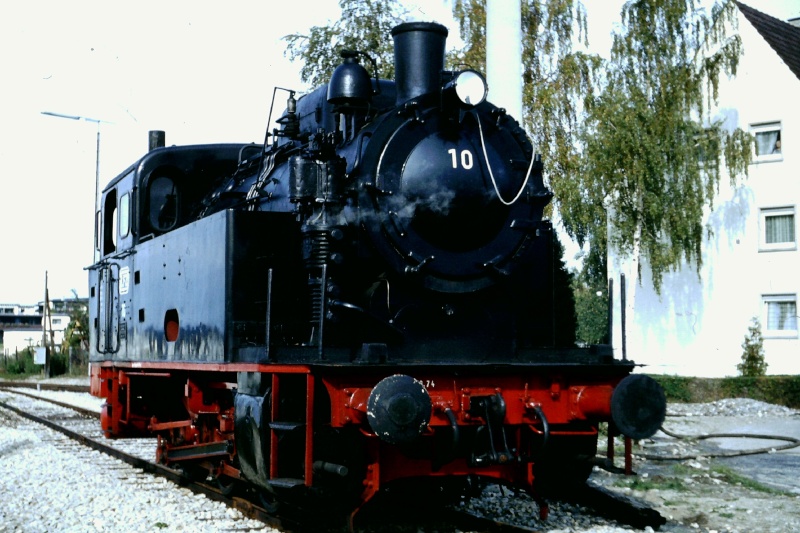 Lok 10 ehemalige EFZ Lok vom Typ Knapsack 2015-107