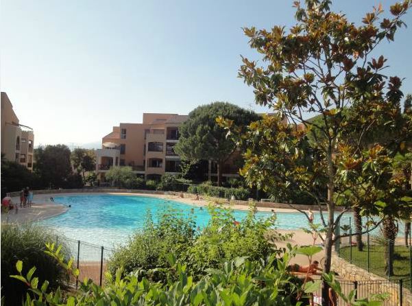 Gite Paradisier 3 étoiles clim piscines 10 Min Plages Cannes, 06250 Mougin (Alpes Maritimes) 00014