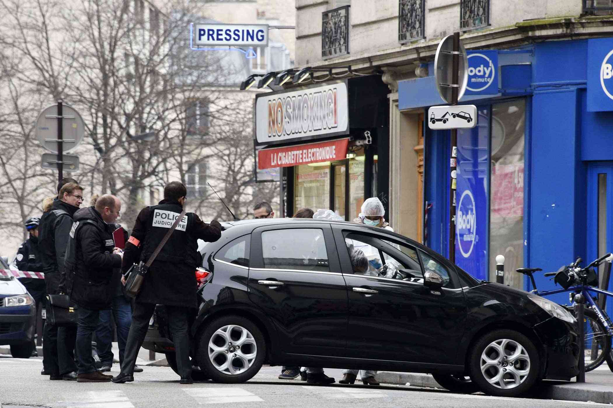 Charlie Hebdo Getaway Car Mirror Thing Nailed Shut Tight – AND I DO MEAN TIGHT! Caraba10