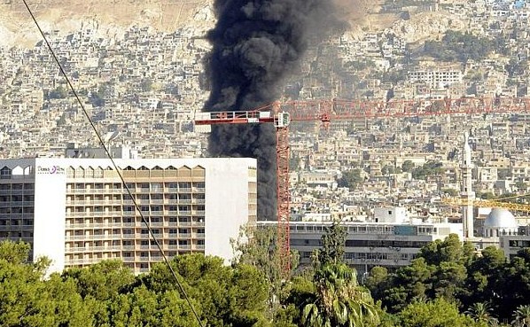  Explota bomba cerca del hotel de la ONU en Damasco Dsc07610
