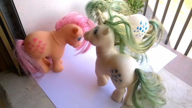 vendo mini pony HASBRO MADE ITALY 1982 110