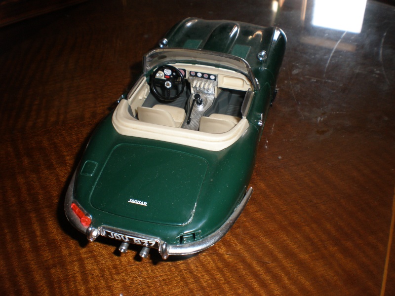 Burago modellino 1/18 Jaguar "E" 1961 - SOLO 10 EURO!!! P8210212