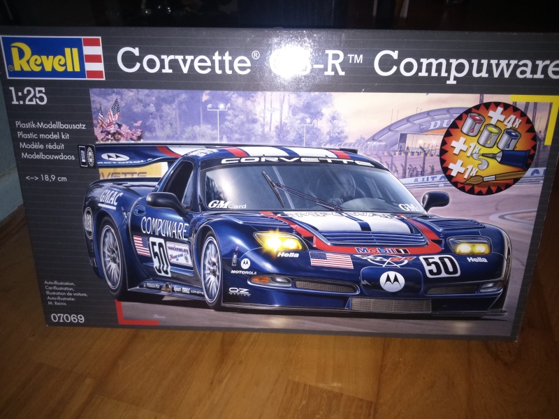 Corvette c5-r Compuware Revell Dsc_0710