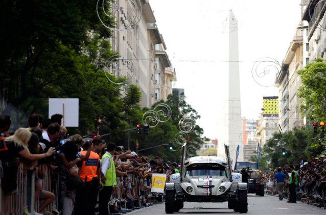 Dakar 2015 Peugeot est de retour 9-b10