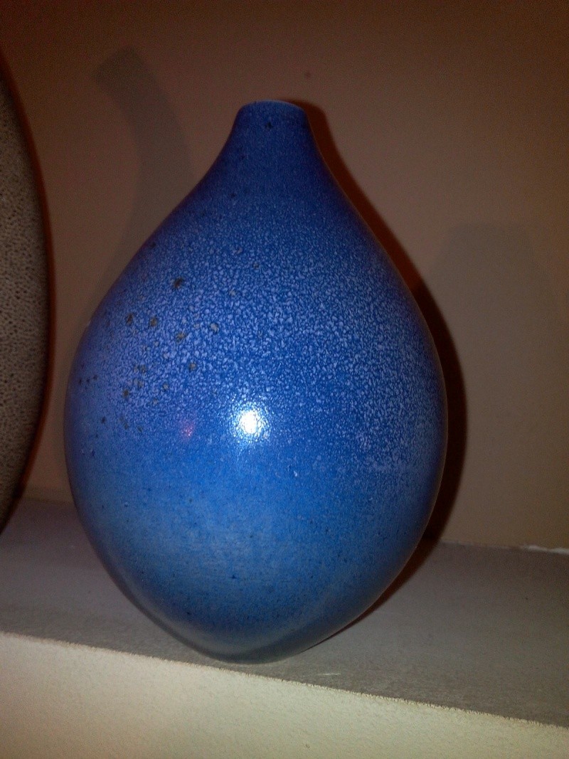 Petit vase bleu Img_2013