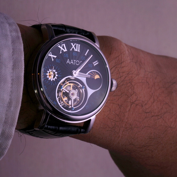 Thực hư chiếc đồng hồ Tourbillon chưa tới 500$ - rẻ nhất thế giới 0210