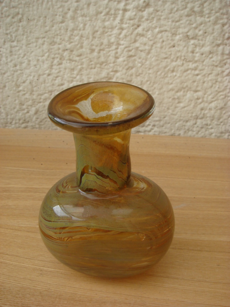 another glass id...quite a solid little thing Copie105