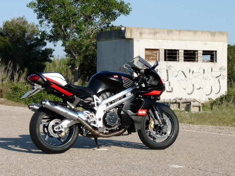 Informations aprilia Falco P1030310