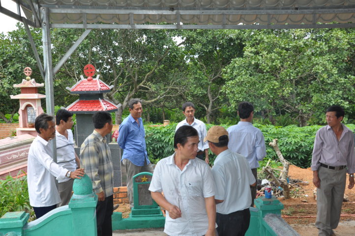 Hoạt động ngày Thương binh Liệt sĩ 27/7/2013 của Cựu học viên Khóa VII Dsc_0825