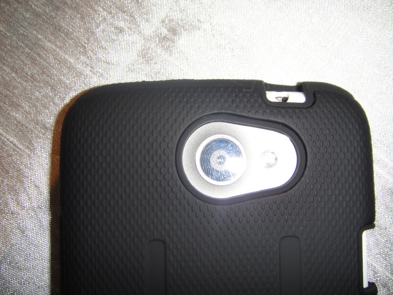 [ORDICA - STORE] TEST coque Hybrid Case Mate pour HTC One X Dsc01018