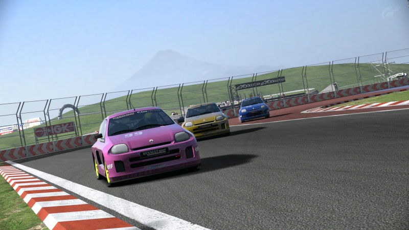 Course n°1 : Race Day Clio Trophy - Page 3 Cape_r45