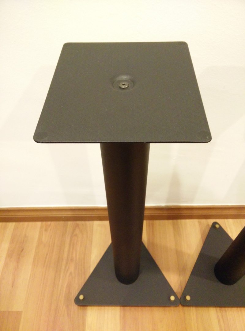 [WTS] Speaker Stand (metal, 28"ht) Semi_t10