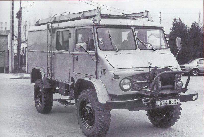 Mon nouveau joujou, "L'Unimog du Père Noêl" 404 Fourgon - Page 2 Unimog10