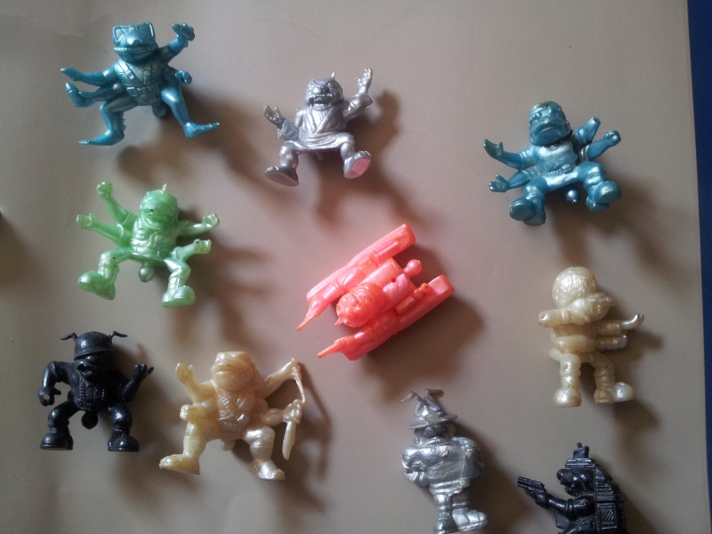 Vendo action figure e giocattoli anni 80/90 Jurassic Park, Marvel, Ghostbuster firestation, Motu, Puffi MM Pog ecc. 20120719