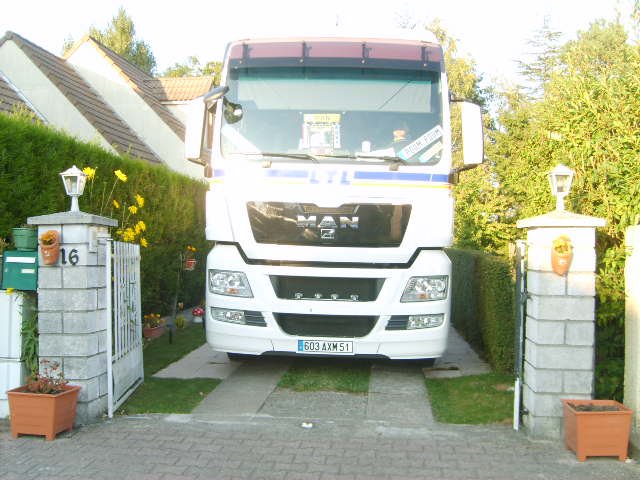 camions decorés - Page 3 23760311