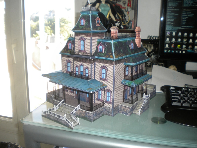 Maquette Disney/ Phantom Manor  (ma premiere) Dscn2710