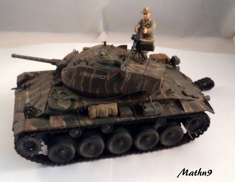 M24 Chaffee AFV Club 1/35 - Page 2 Dsc02910