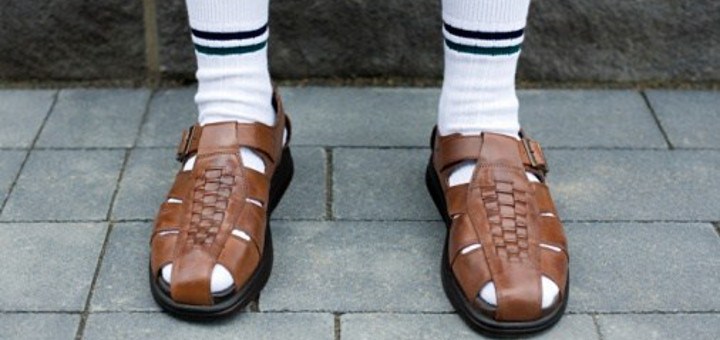 Hommes : ces fringues antisexe qu’ils trouvent « ultra beau gosse » Sandal10