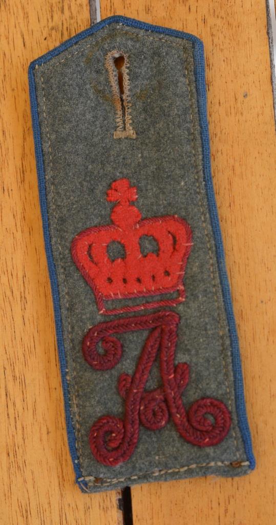 (C) Patte 1915 du Garde-Grenadier-Regiment Nr 4 (vendu) (Metz 11/07/19) Dsc_0275