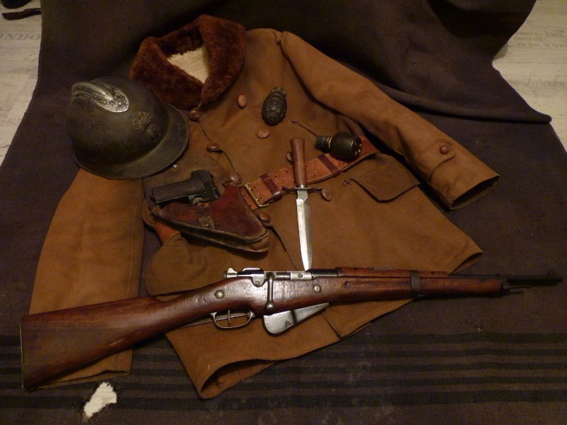 Autour d'une arme ... l'uniforme et l'équipement : quelques exemples P1210017