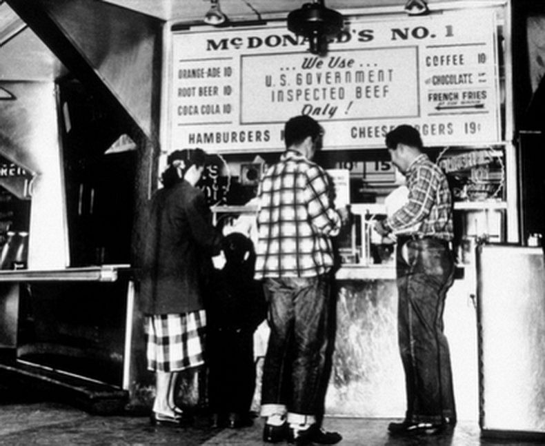 Original Mc Donald's - 1953 - Downey, California 1st-mc14