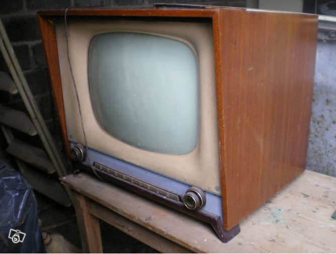 Téloches.... Vintage televisions - 1940s 1950s and 1960s tv - Page 3 2112