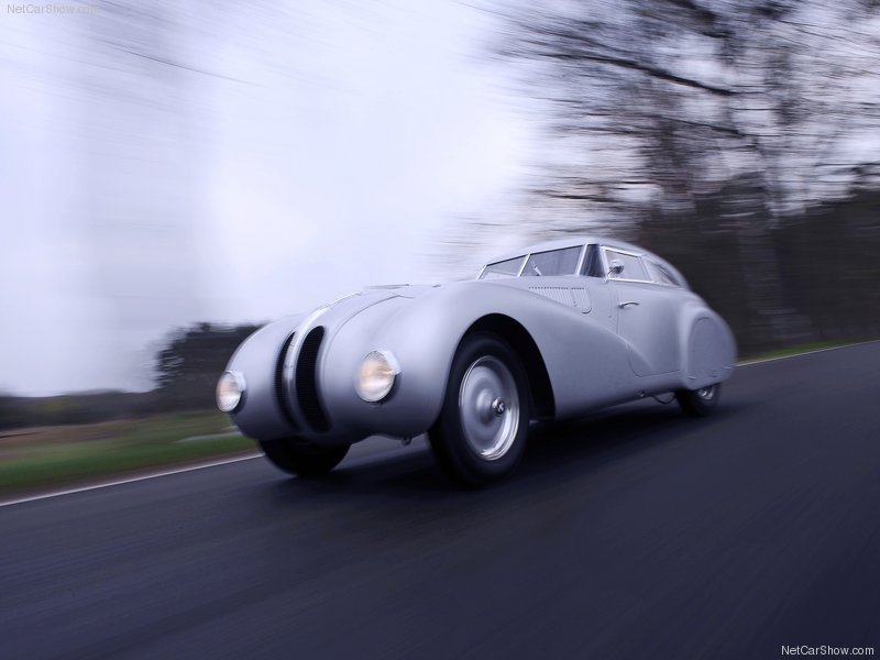 1940 BMW 328 Kamm Coupé Replica. Bmw-3211